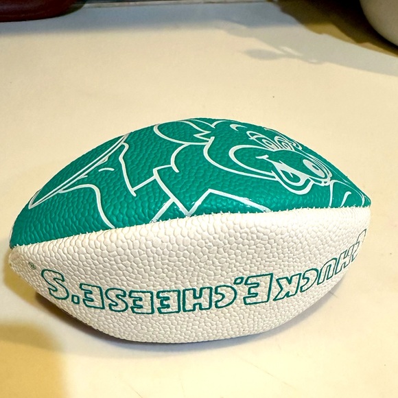 VTG 1990’s CHUCK E CHEESE’s FLAWED FOOTBALL PURPLE GREEN TEAL WHITE COLLECTIBLE - Picture 8 of 10